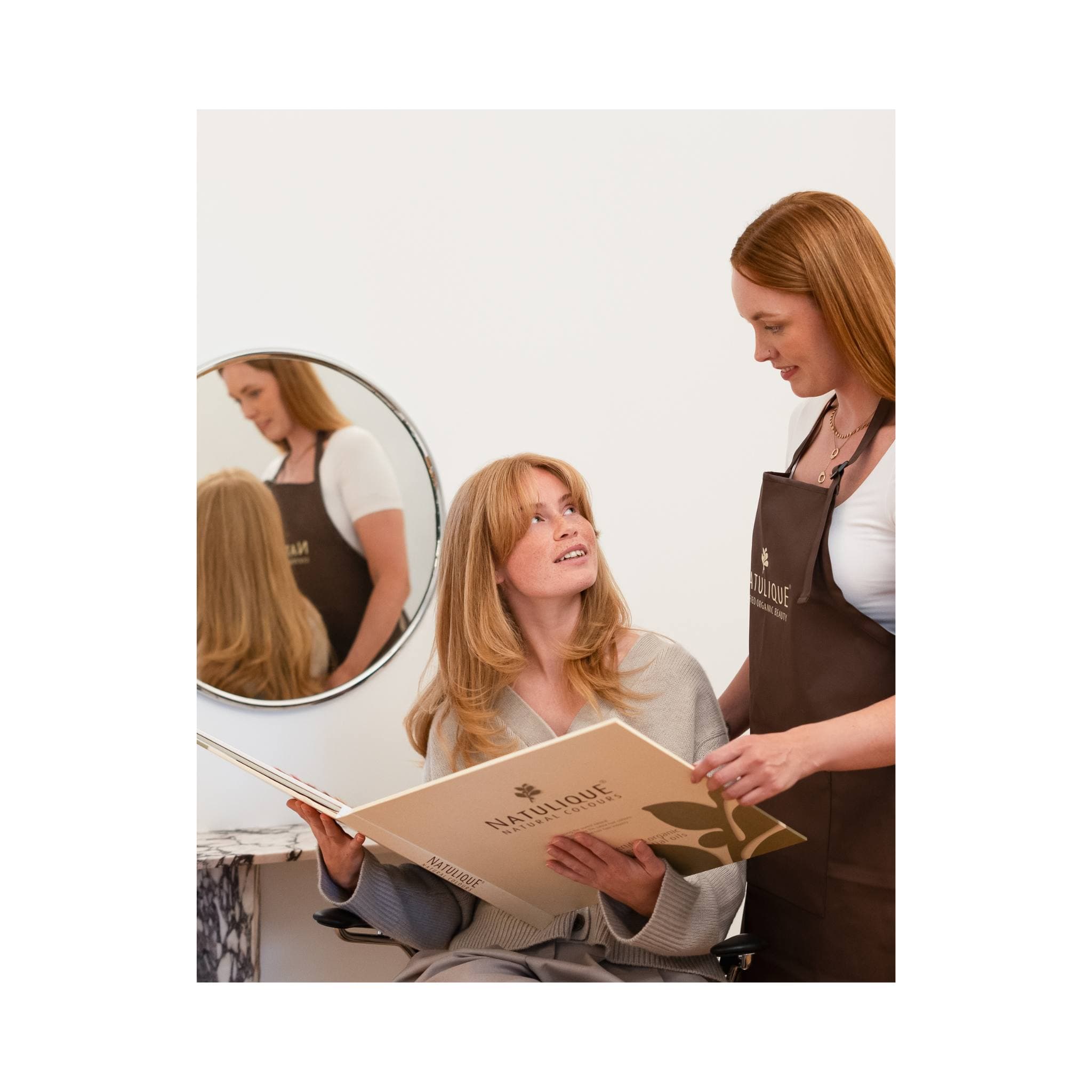 A BOUTIQUE EXPERIENCE IN CONSCIOUS HAIR COLOUR